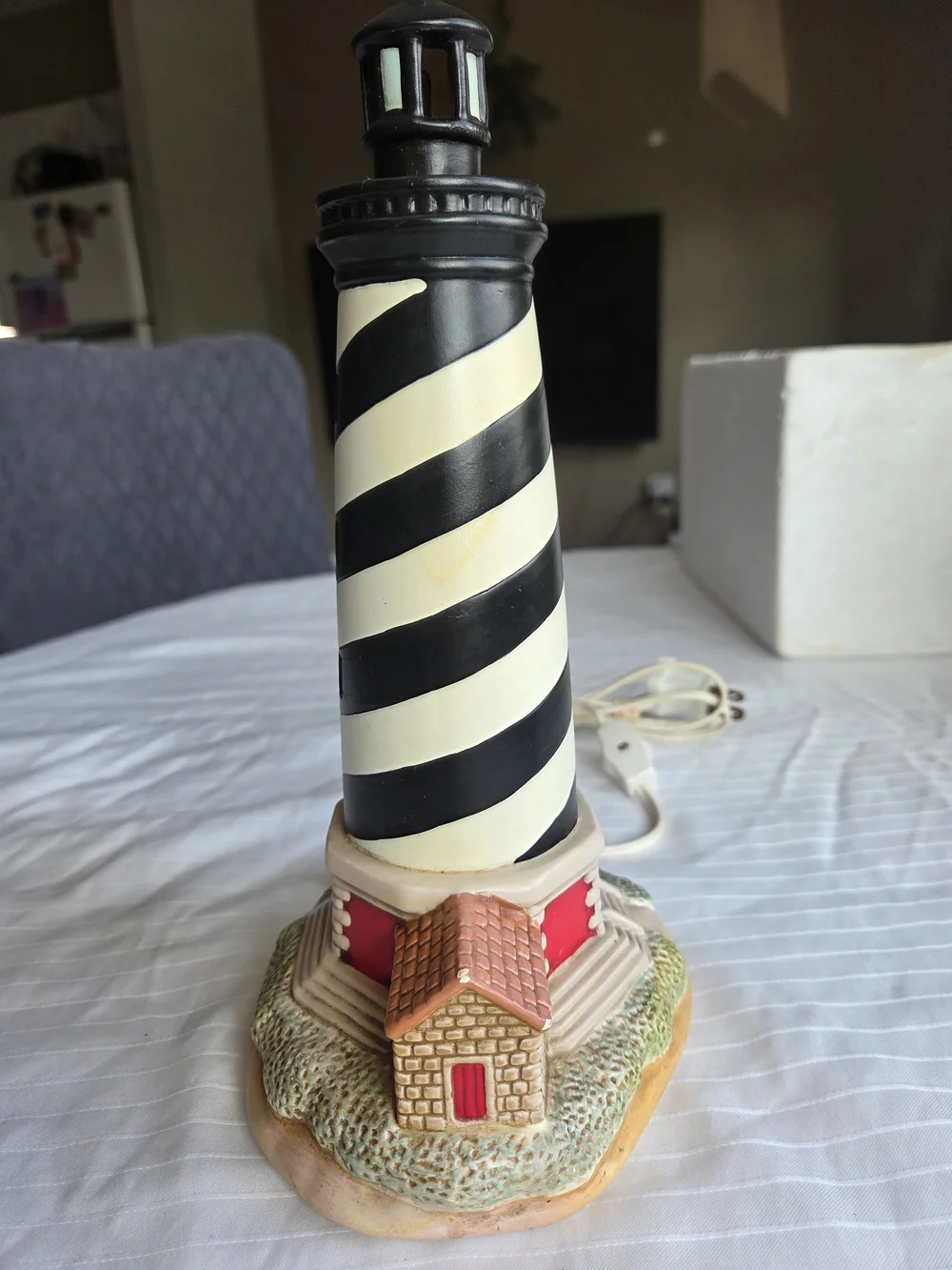 Vintage 1991 Lefton China Cape Hatteras Lighthouse 1870 Lighted Lamp